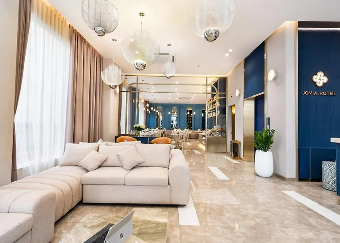 Jovia Hotel